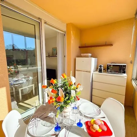 Coquet Dans Avec Piscine Sanary Apartman *