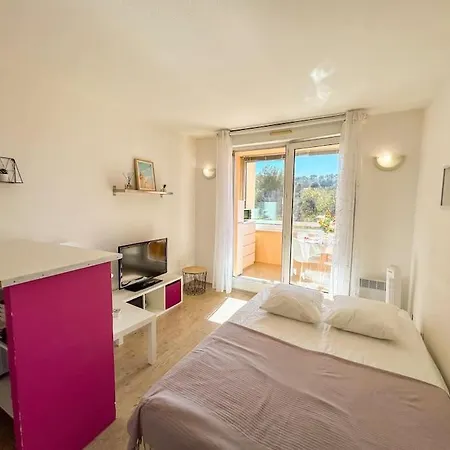 Coquet Dans Avec Piscine Sanary Apartment Les Playes