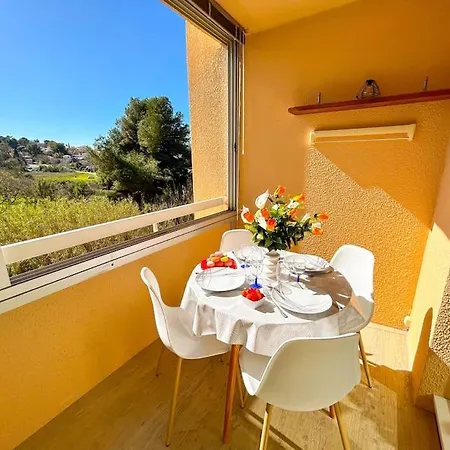 Coquet Dans Résidence Avec Piscine Sanary *